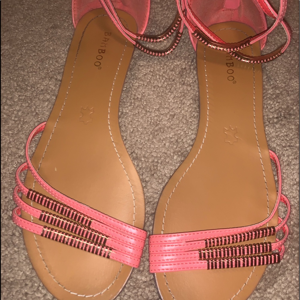 Cute hood detailing sandals